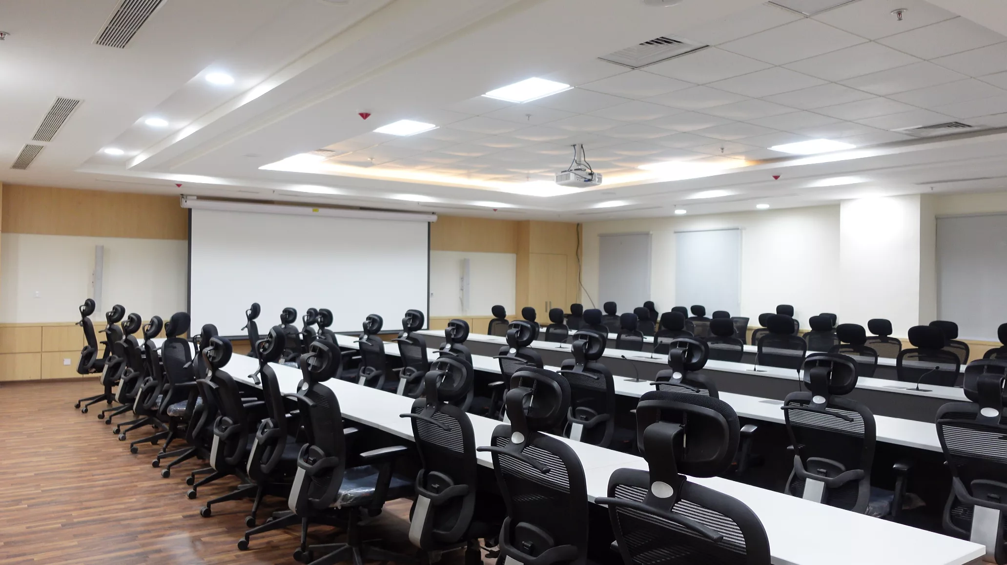 Experience Smart Classrooms with System Integration Solutions | Vallect