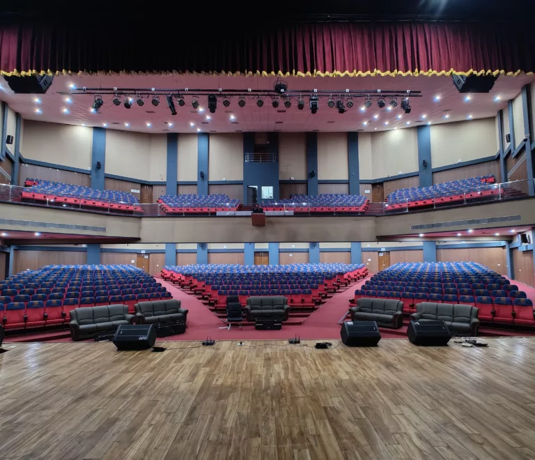 Transforming 1000 Pax Town Hall Auditorium with Advanced AV Solutions | Vallect