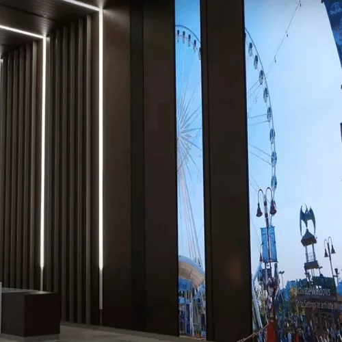 DLF Downtown- Corporate Park
